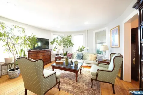 433 New England Terrace Orange NJ 07050