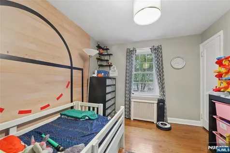 24 N Crest Drive Cresskill NJ 07626