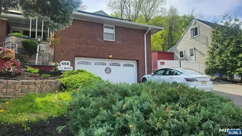 468 Oak Street Ridgefield NJ 07657