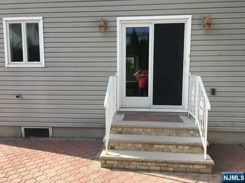 26 Lee Street Elmwood Park NJ 07407