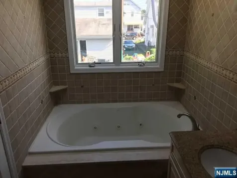 26 Lee Street Elmwood Park NJ 07407