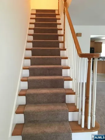 26 Lee Street Elmwood Park NJ 07407
