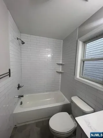 66 Delaware Street Elizabeth NJ 07206