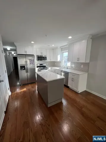66 Delaware Street Elizabeth NJ 07206