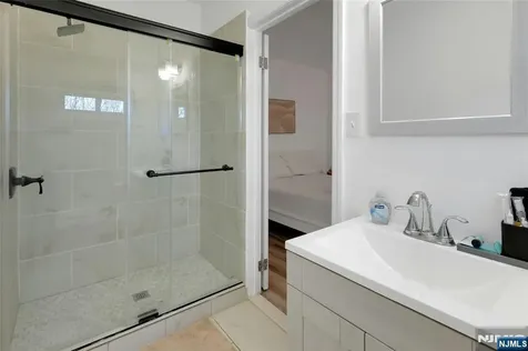 32 Mcnabb Road Jefferson Township NJ 07849