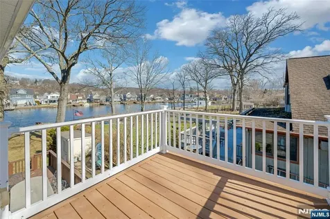 32 Mcnabb Road Jefferson Township NJ 07849