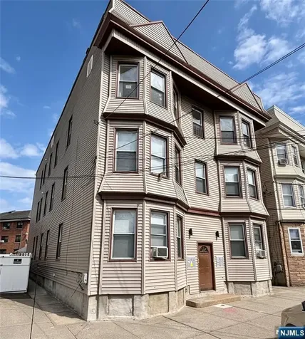 7 Franklin Avenue Harrison NJ 07029