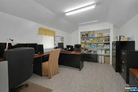 1334 Pennington Road Teaneck NJ 07666