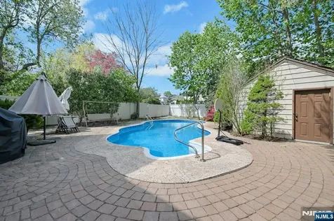 1334 Pennington Road Teaneck NJ 07666