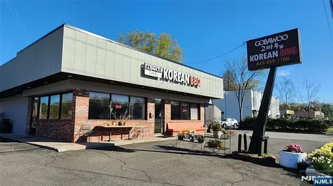 4 Route 303 Tappan NY 10983