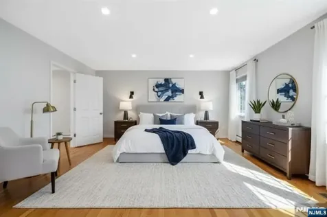 4 Maple Avenue Waldwick NJ 07463