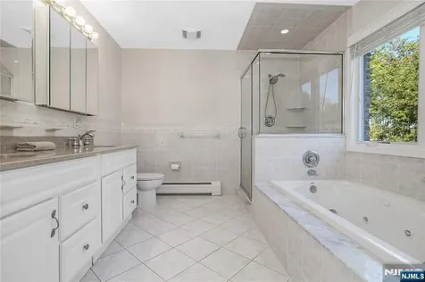 4 Maple Avenue Waldwick NJ 07463