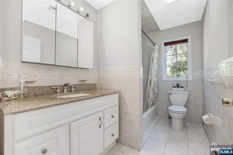 4 Maple Avenue Waldwick NJ 07463