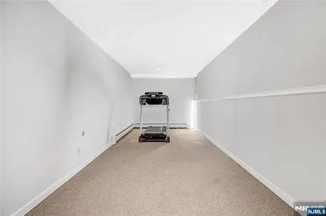 4 Maple Avenue Waldwick NJ 07463