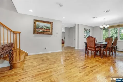 4 Maple Avenue Waldwick NJ 07463