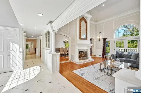 554 Hampton Hill Road Franklin Lakes NJ 07417