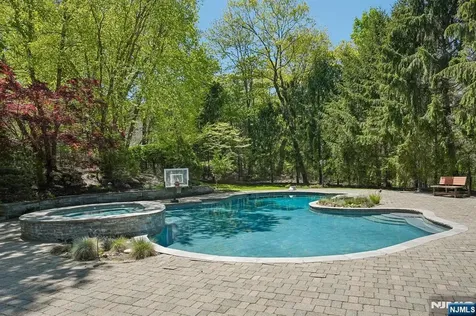 554 Hampton Hill Road Franklin Lakes NJ 07417