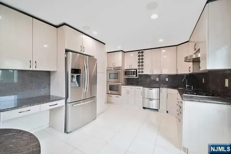 2 Millo Place Little Ferry NJ 07643