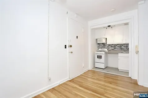 3021 Edwin Avenue Fort Lee NJ 07024