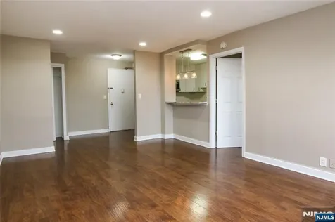 39 39th Street Paterson NJ 07514
