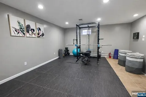 103 E Cedar Lane Teaneck NJ 07666
