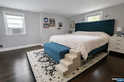 103 E Cedar Lane Teaneck NJ 07666