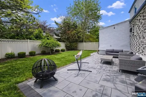103 E Cedar Lane Teaneck NJ 07666