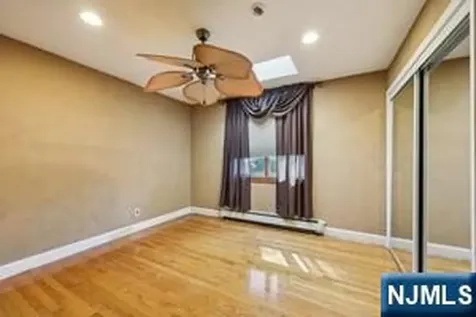 22 John Circle Norwood NJ 07648