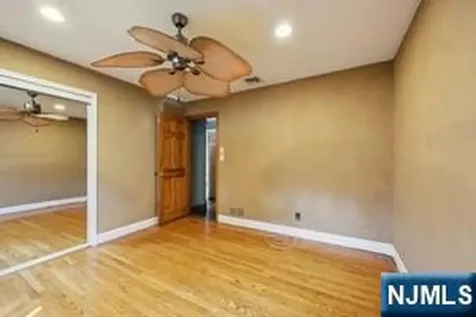 22 John Circle Norwood NJ 07648