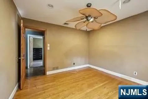 22 John Circle Norwood NJ 07648