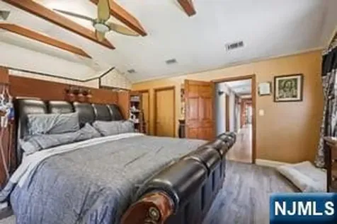22 John Circle Norwood NJ 07648