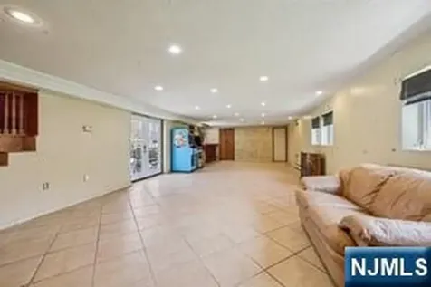 22 John Circle Norwood NJ 07648