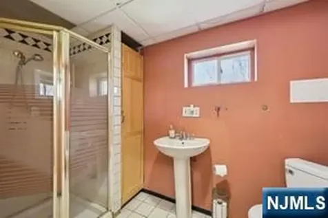 22 John Circle Norwood NJ 07648