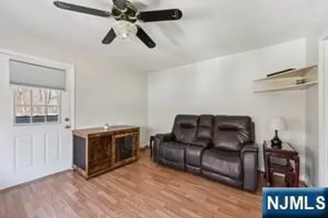 22 John Circle Norwood NJ 07648