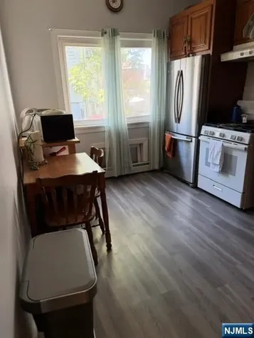 557 Hudson Avenue Weehawken NJ 07086