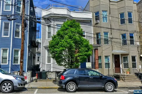 557 Hudson Avenue Weehawken NJ 07086