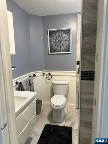 557 Hudson Avenue Weehawken NJ 07086
