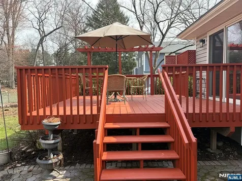 986 Wildwood Road Oradell NJ 07649
