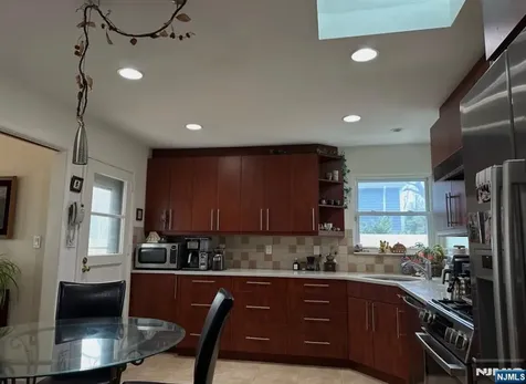 986 Wildwood Road Oradell NJ 07649