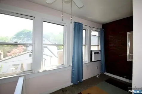 84 12th Street Hawthorne NJ 07506