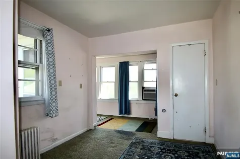 84 12th Street Hawthorne NJ 07506