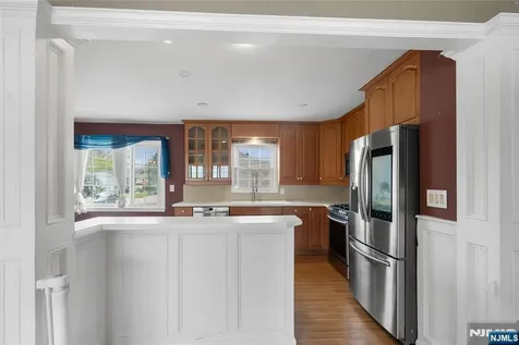 334 Pine Street Pompton Lakes NJ 07442