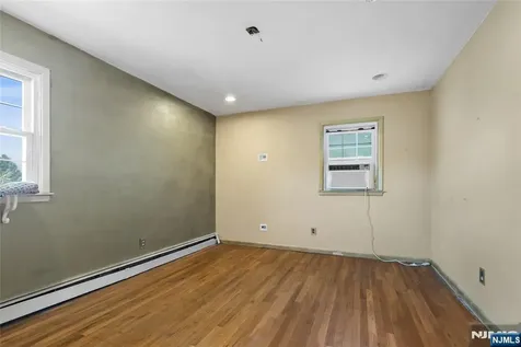 334 Pine Street Pompton Lakes NJ 07442