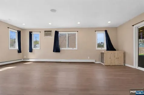 334 Pine Street Pompton Lakes NJ 07442