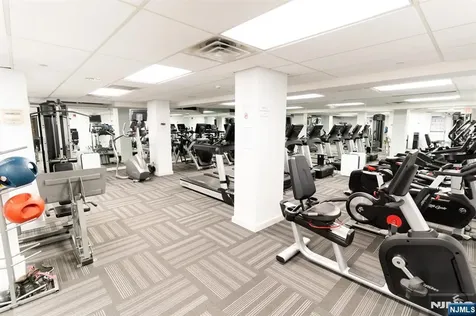 2200 N Central Road Fort Lee NJ 07024