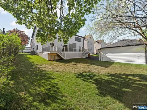 432 Jefferson Street Carlstadt NJ 07072