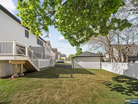 432 Jefferson Street Carlstadt NJ 07072