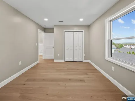 432 Jefferson Street Carlstadt NJ 07072