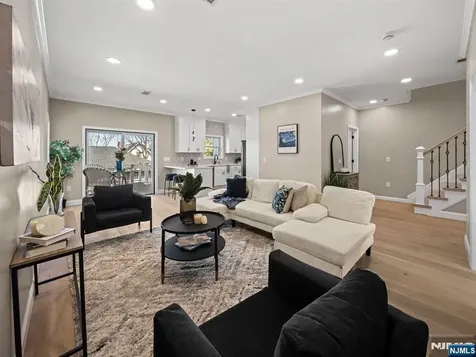 432 Jefferson Street Carlstadt NJ 07072
