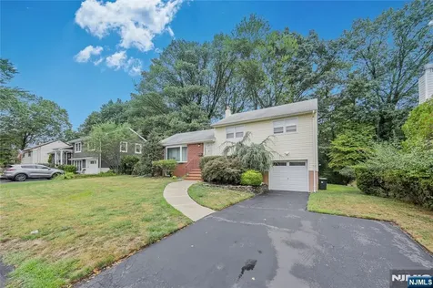 270 Glen Avenue Dumont NJ 07628